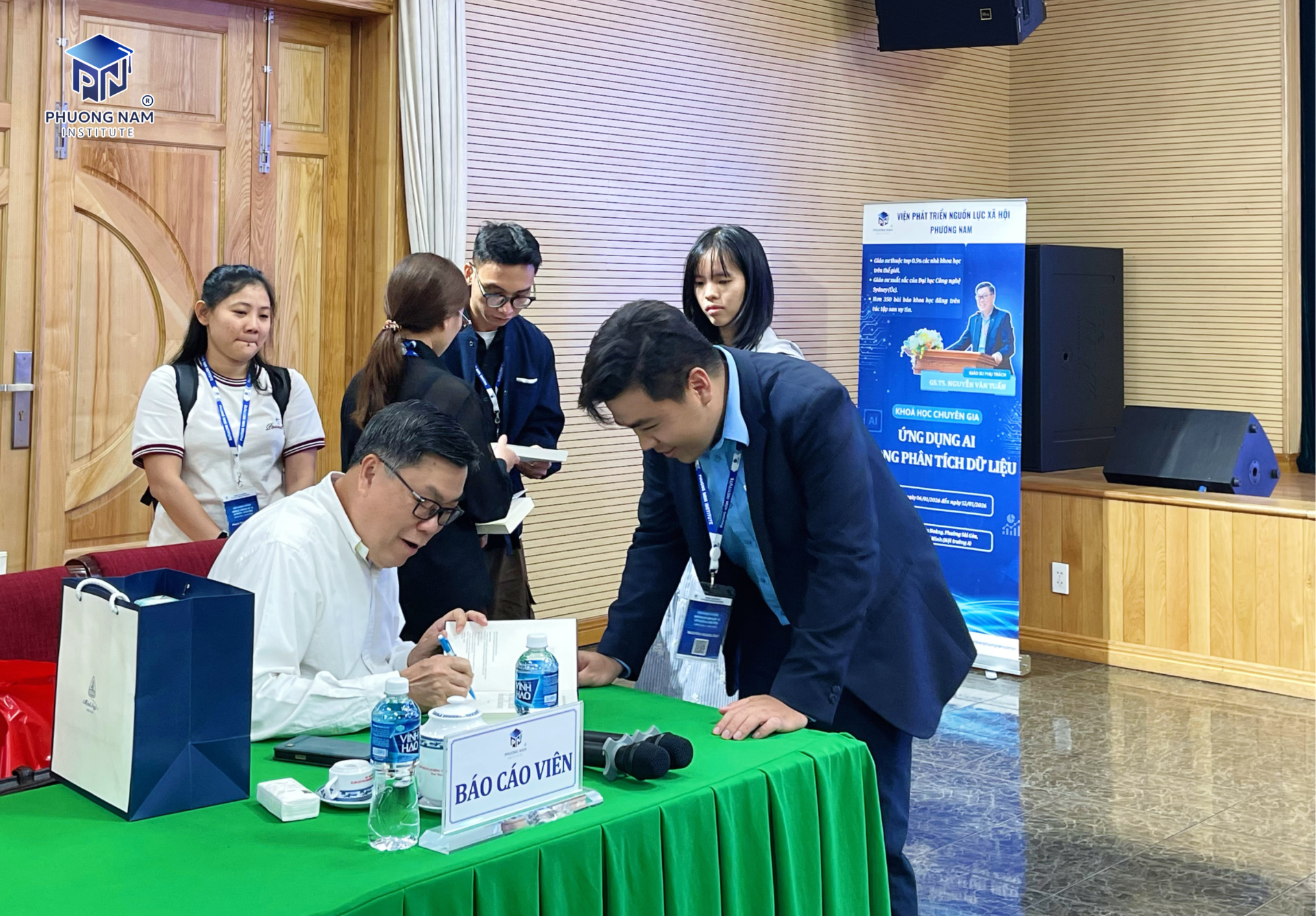 Featured <span>Images</span> 1